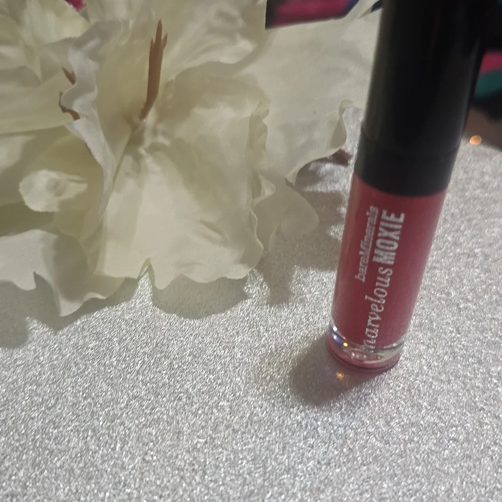 ❇️🧚‍♀️HOT SHOT BareMinerals MINI DISCONTINUED Lipgloss NWOBOX